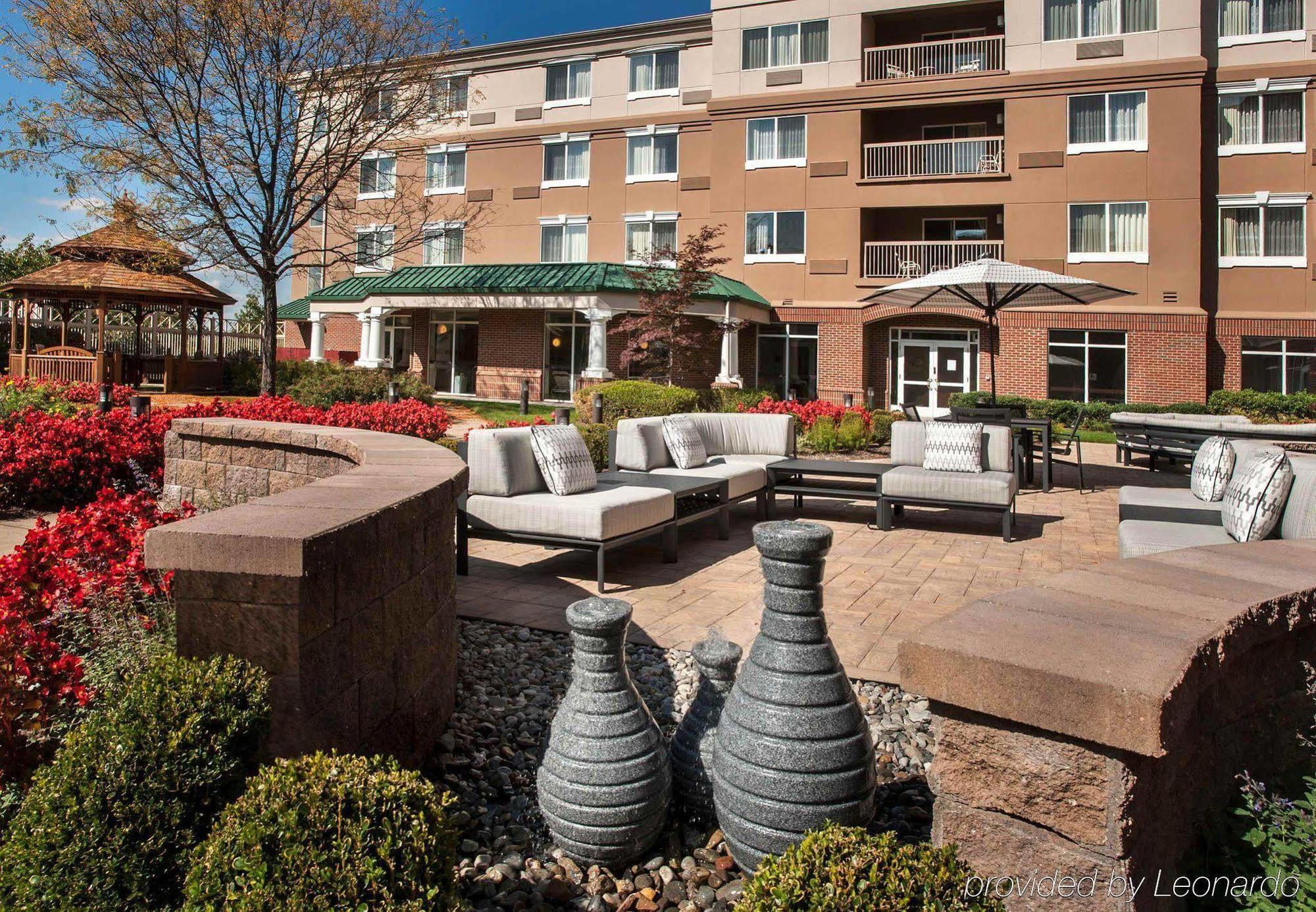 Courtyard By Marriott Basking Ridge Exterior photo