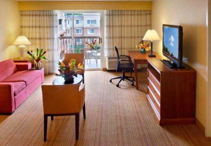 Courtyard By Marriott Basking Ridge Room photo